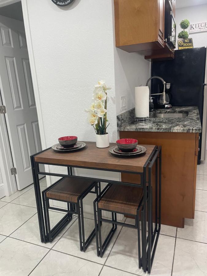 Tranquilo Y Fantastico Apartamento Cerca De Playas Y Areopuerto タンパ エクステリア 写真